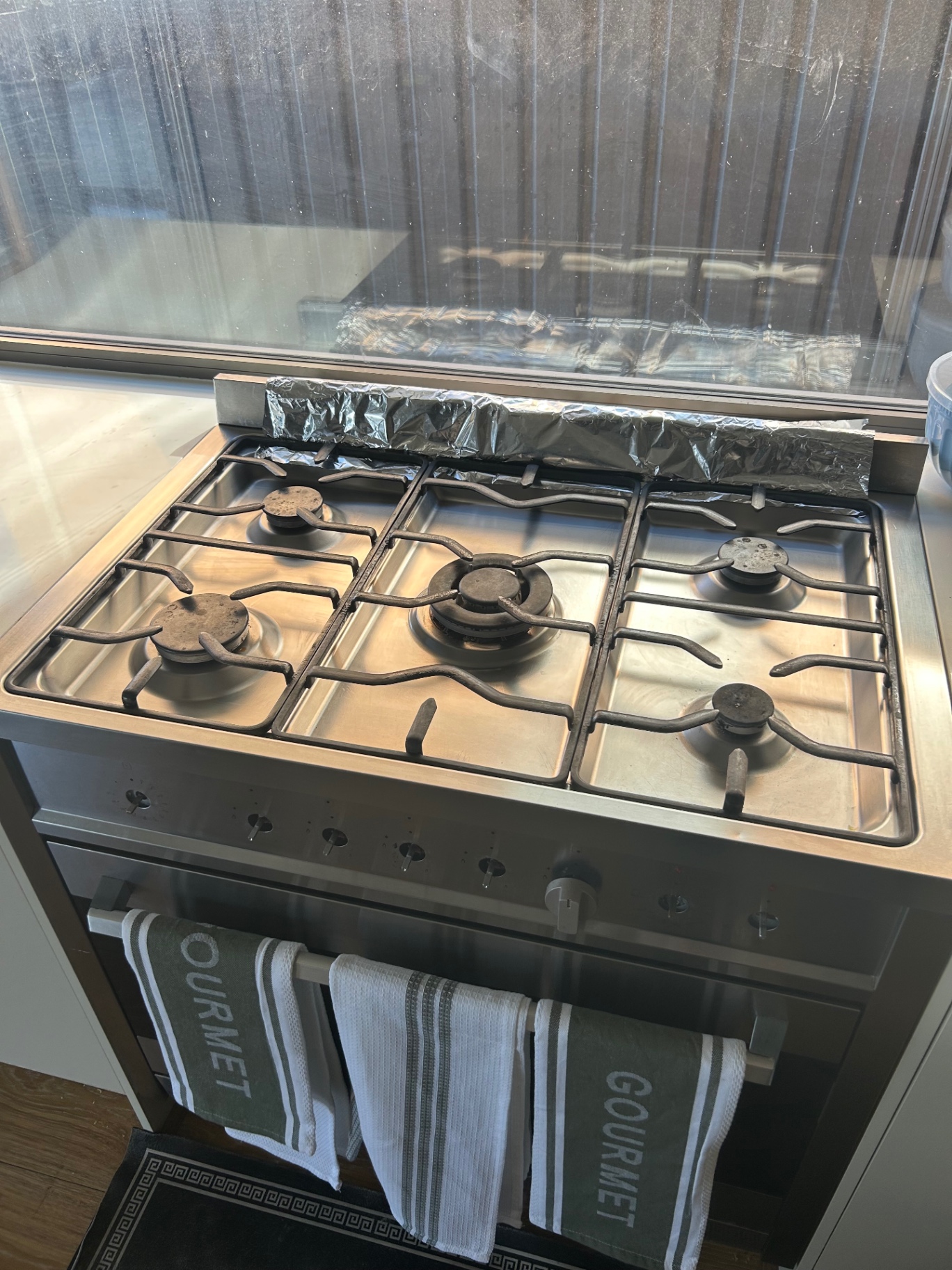 Stovetop & Cooktop Detail